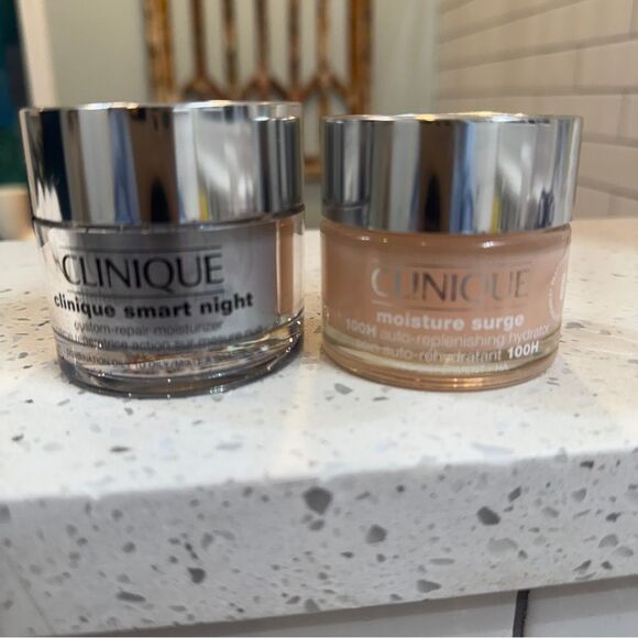 Clinique Smart Night and Moisture Surge bundle- brand new (no box) Full size! - Picture 4 of 8